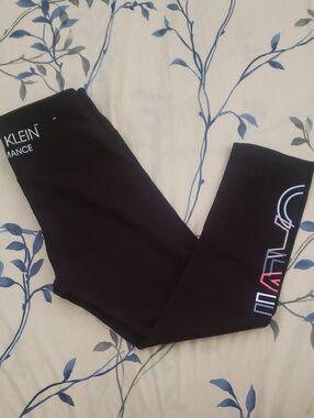 Calvin Klein Cropped Leggings 🌸